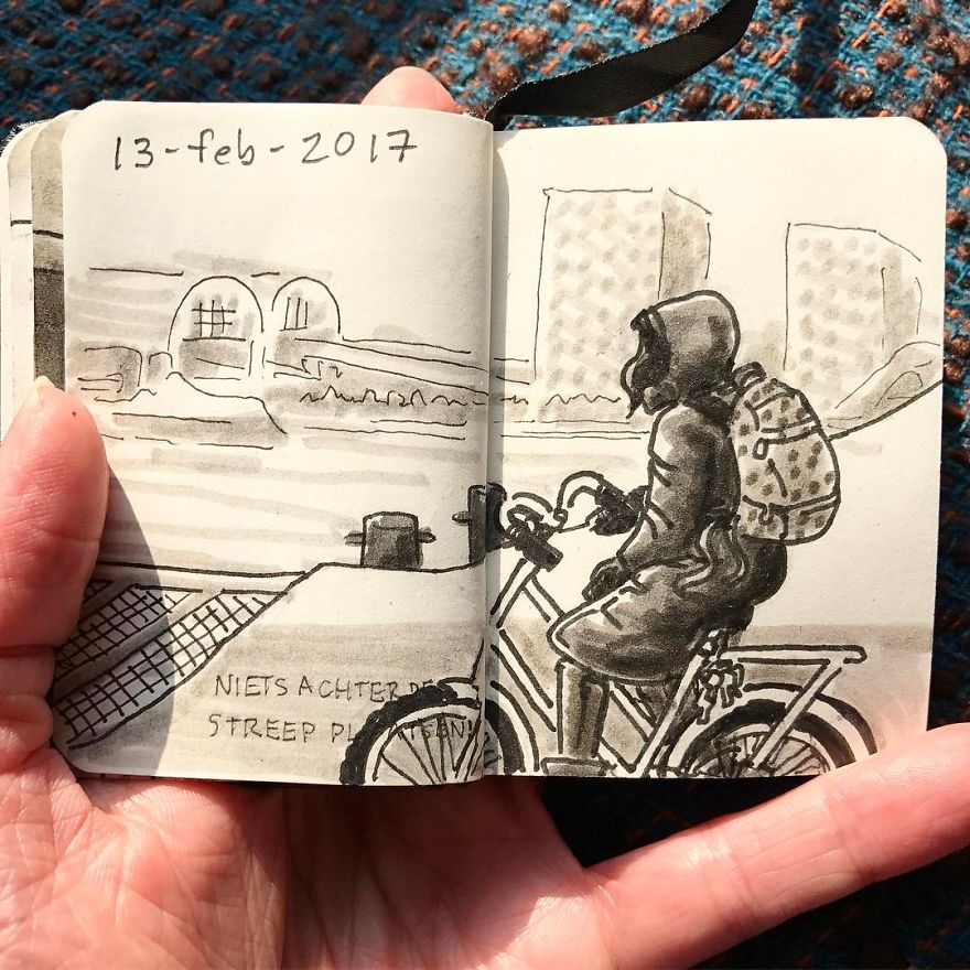 I-Drew-Other-Passengers-on-the-NDSM-Ferry-in-Amsterdam-and-Made-the-Sketchbook-into-a-Movie-5afc1af9a31dd__880
