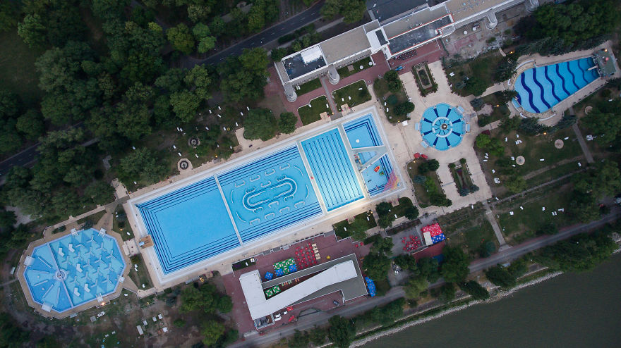 Spectacular-birds-eye-view-of-extraordinary-pools-in-Budapest-Spa-Capital-of-the-World-as-youve-never-seen-it-before-597652cf243e7__880